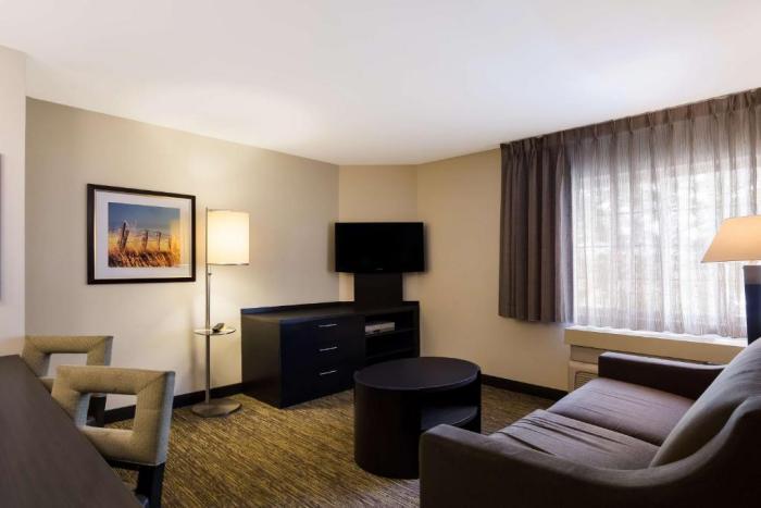 Sonesta Simply Suites St Louis Earth City Номер фото