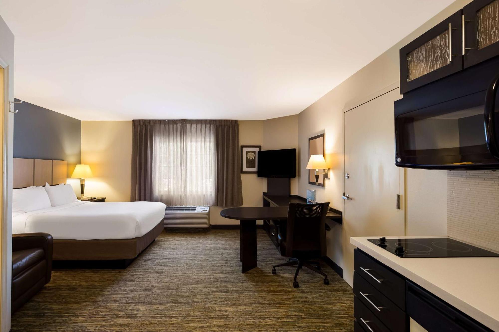 Sonesta Simply Suites St Louis Earth City Экстерьер фото
